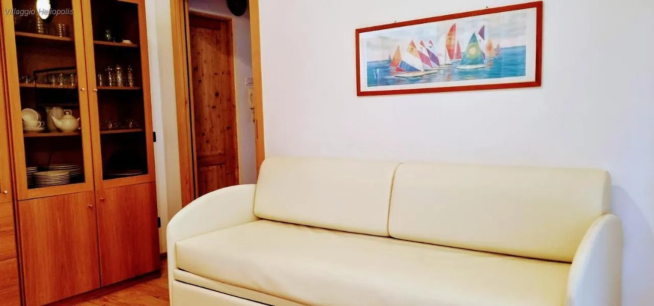 아파트 Villaggio Heliopolis 마네르바 델 가르다